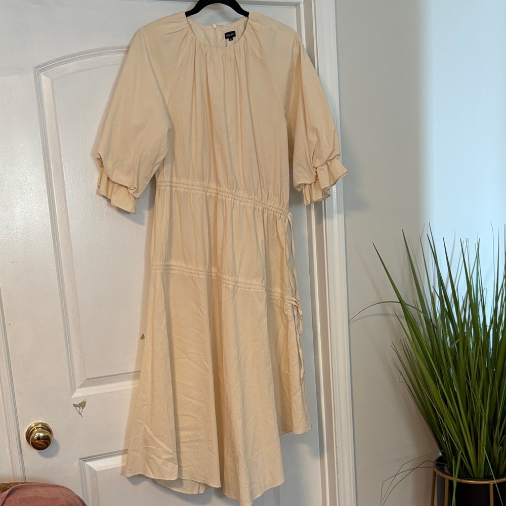 Light Cream Puff-Sleeve Midi Dress
